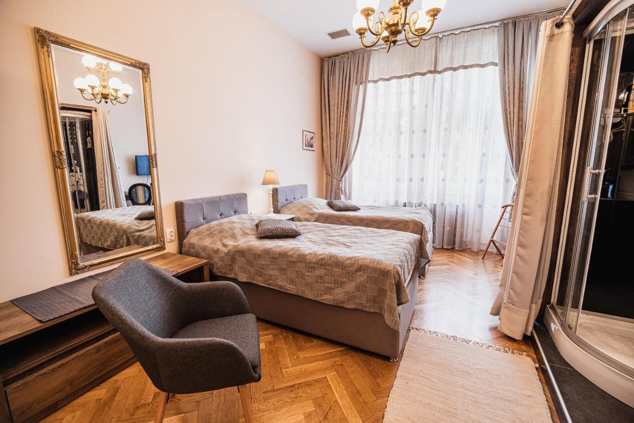Guest House Veronika Kocevje Bagian luar foto