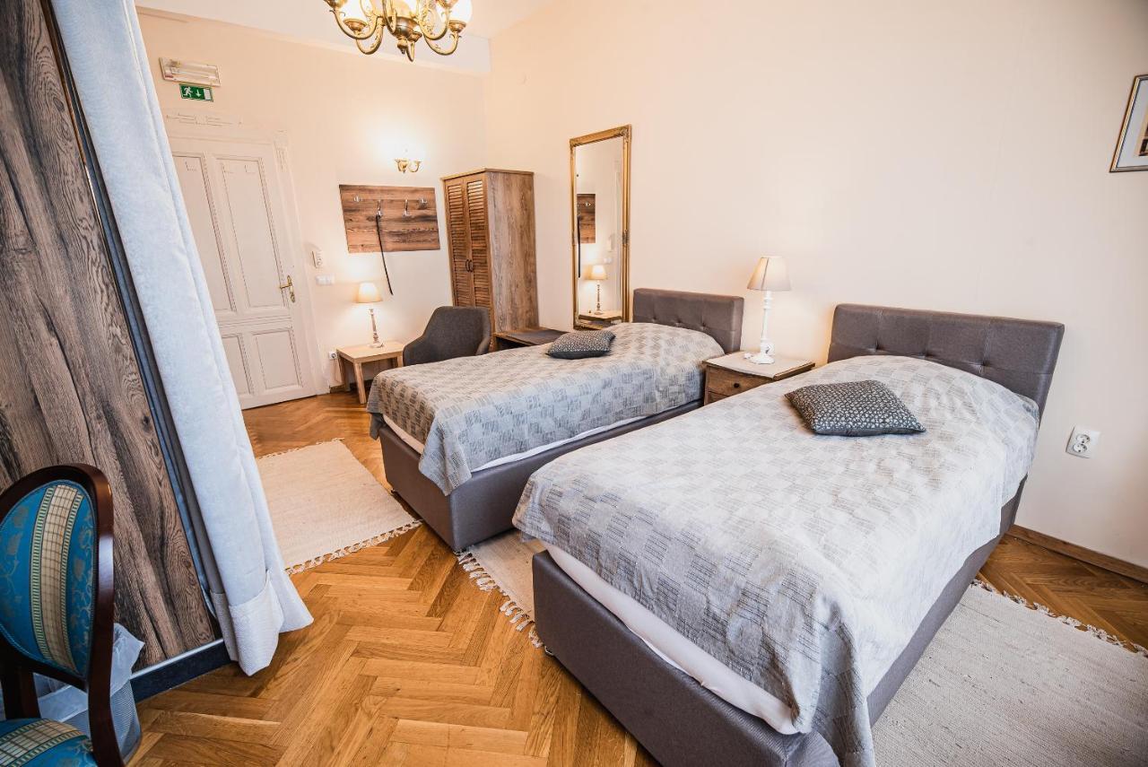 Guest House Veronika Kocevje Bagian luar foto