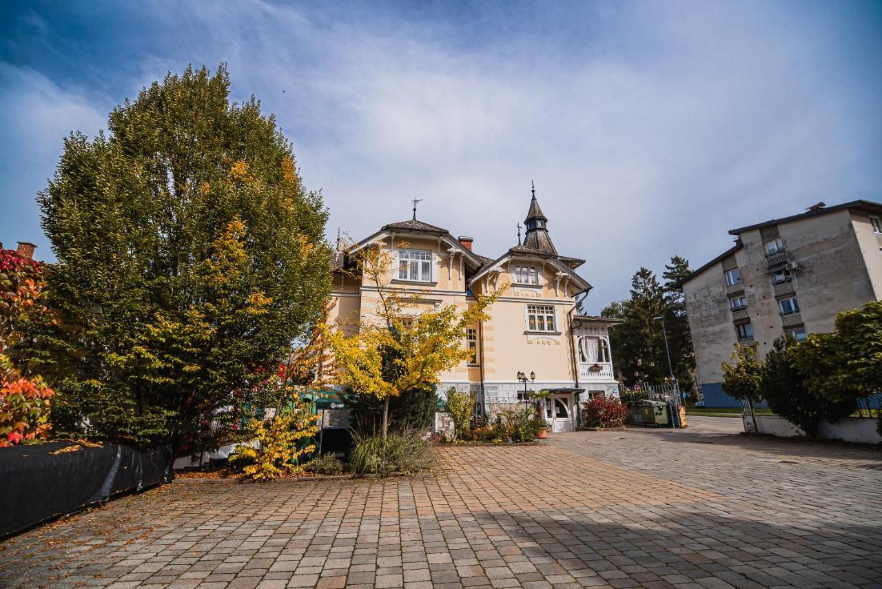 Guest House Veronika Kocevje Bagian luar foto
