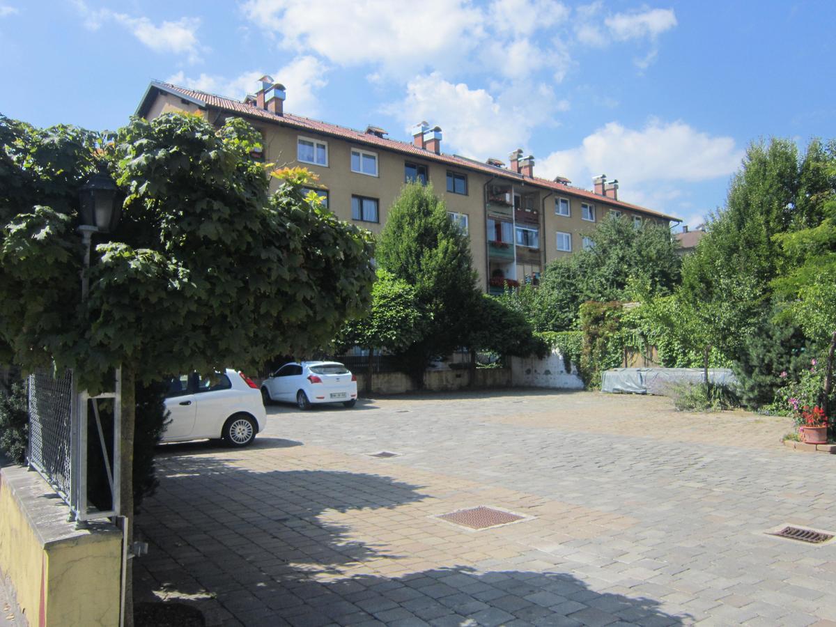 Guest House Veronika Kocevje Bagian luar foto